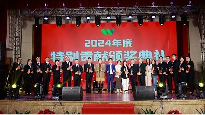 同心同行，逆势腾飞丨世邦塑胶2025年迎春晚会圆满落幕！